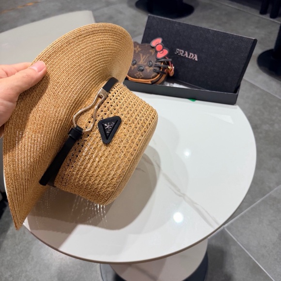 Prada Flat-Top Straw Hat, Head Circumference 57 cm - Picture 6 of 8